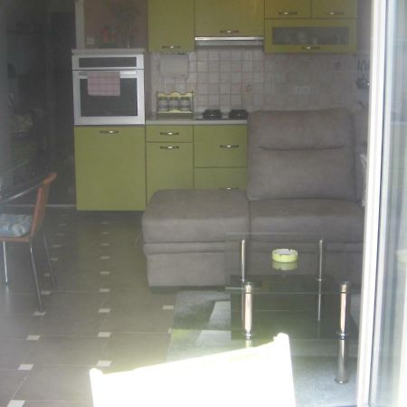 Apartman Karla Apartment ซริกเวนิซา ภายนอก รูปภาพ