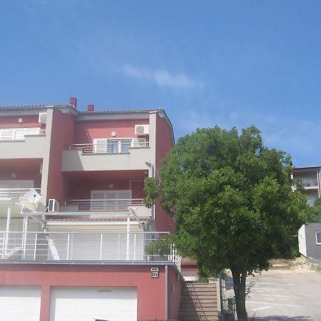 Apartman Karla Apartment ซริกเวนิซา ภายนอก รูปภาพ