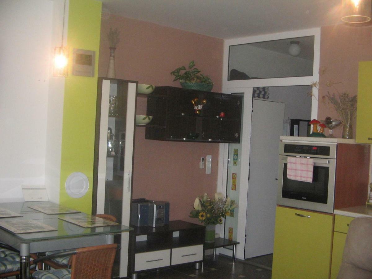 Apartman Karla Apartment ซริกเวนิซา ภายนอก รูปภาพ