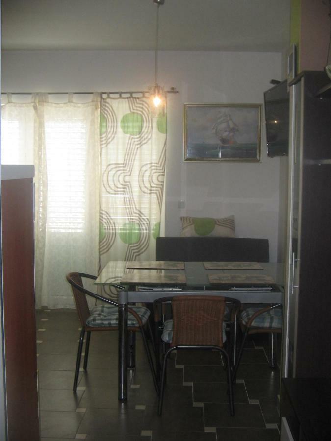 Apartman Karla Apartment ซริกเวนิซา ภายนอก รูปภาพ