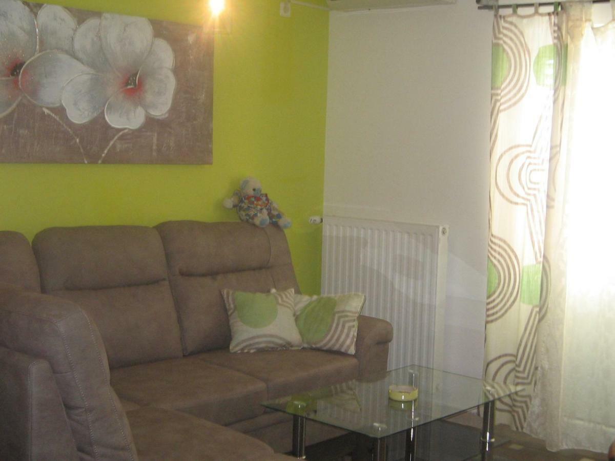 Apartman Karla Apartment ซริกเวนิซา ภายนอก รูปภาพ