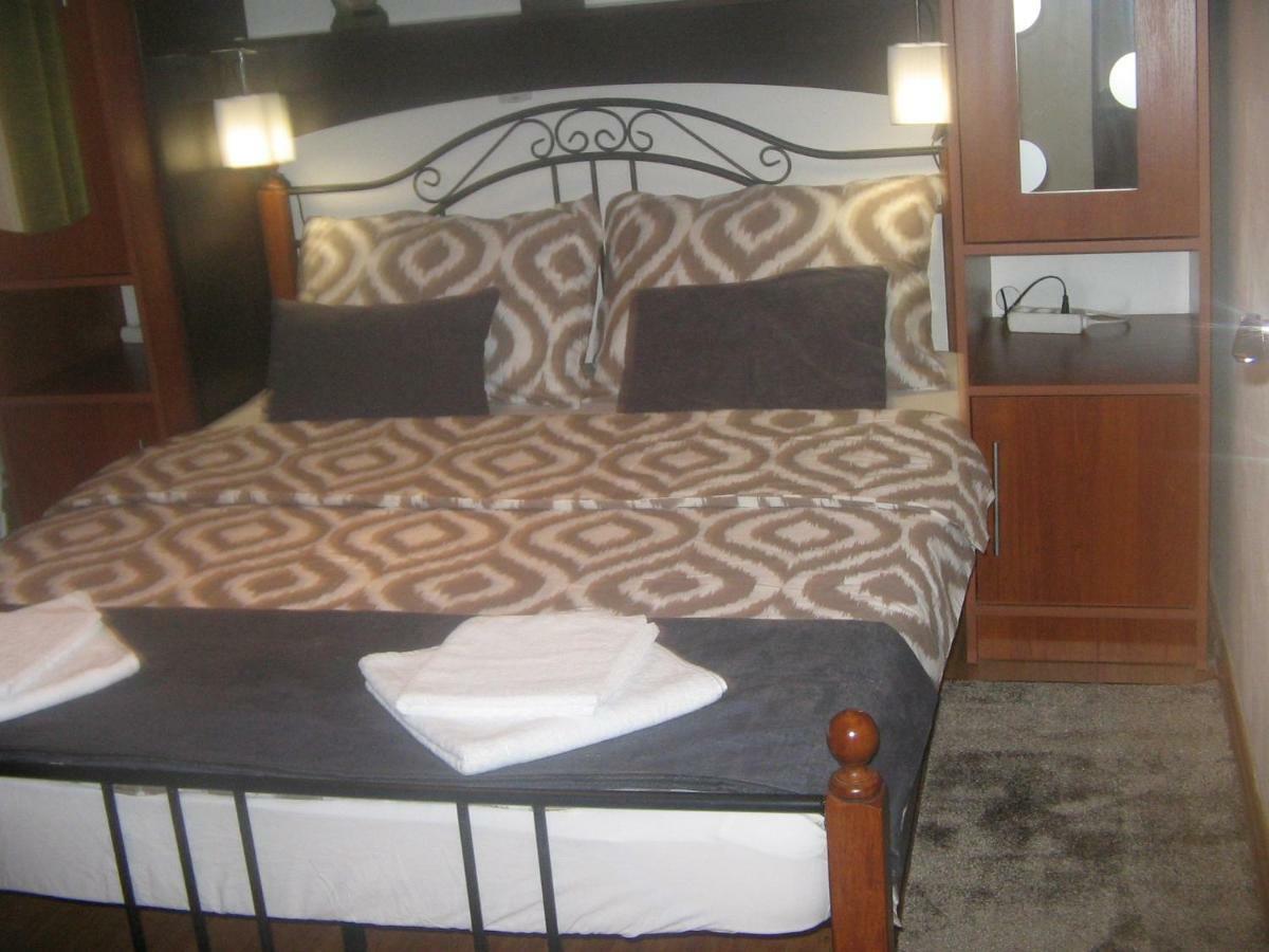 Apartman Karla Apartment ซริกเวนิซา ภายนอก รูปภาพ